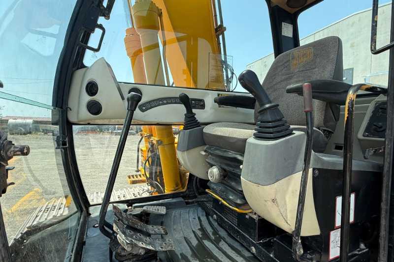 OmecoHub - Immagine JCB JS130
